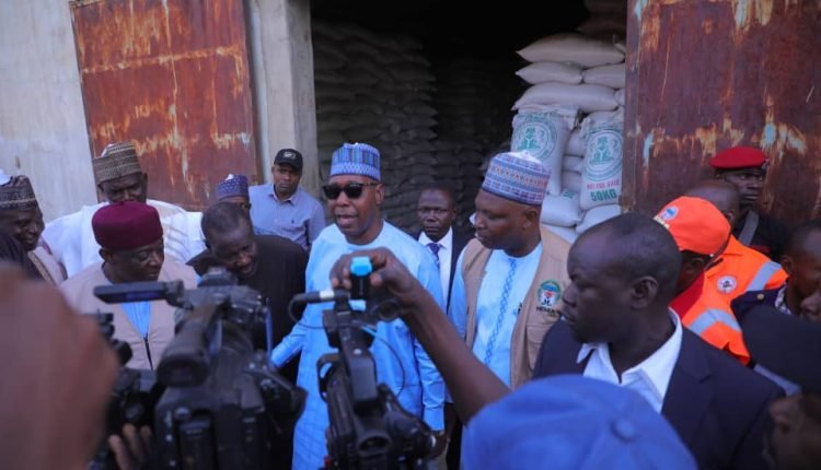 Zulum Vows Fair Distribution of FG's 37,000 bags of assorted grains donated to Borno 