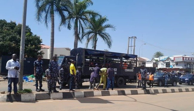 Security operatives arrest 15 beggars, 19 scavengers in FCT