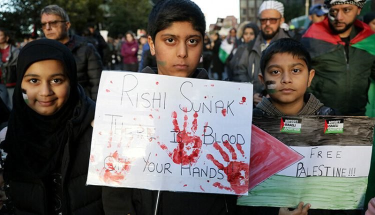 Students stranded in war-torn Gaza protest for right to study abroad