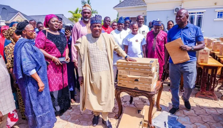 Lalong Distributes More Empowerment Items To Constituents