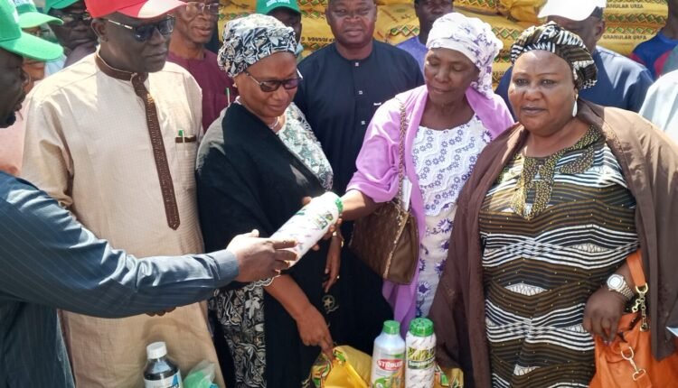 Adamawa Govt supports 84 cooperative societies with farm input