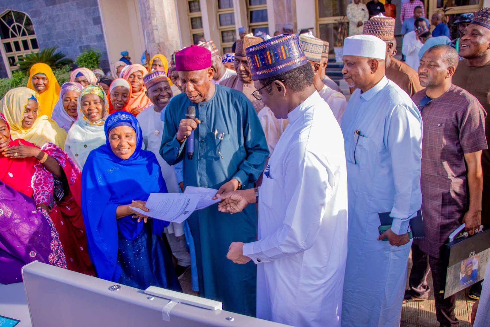 empowerment support to women groups across the 17 local government areas of the state