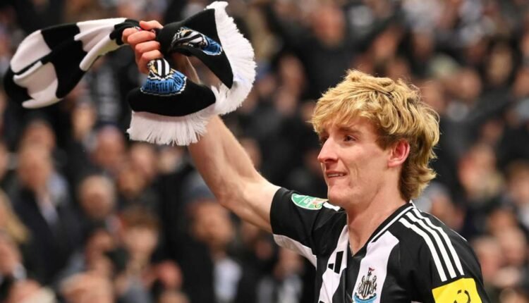 Newcastle seal dominant win over Arsenal to reach EFL Cup final