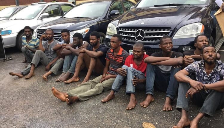 Police detain 6 suspected robbers, recover 2 cars in Lagos