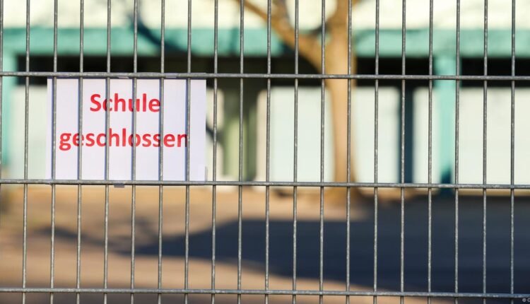 15 schools closed in Germany’s Duisburg over far-right threats