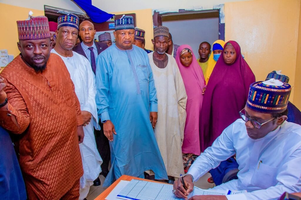 Gov. Buni Takes Assessment Tour of Wagir, Mutai Primary Healthcare Centres.