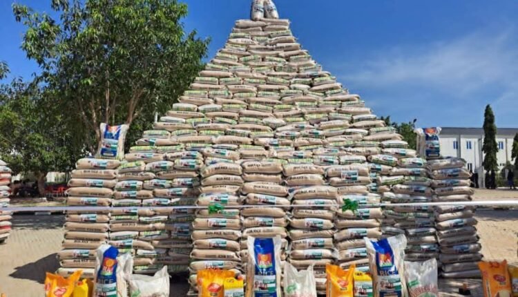 Yobe State: First Lady Senator Oluremi Tinubu Flag of food distribution under the renewed hope initiative (RHI)