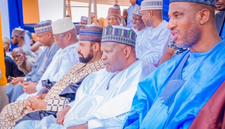 At Sallah Mini Durbar: Emir of Gombe Hails Inuwa Yahaya Over LCDAs, Seven Years of Transformational Leadership 