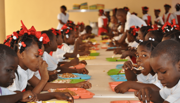 Niger upgrades school feeding facilities, reviews outdated textbooks in 3 years