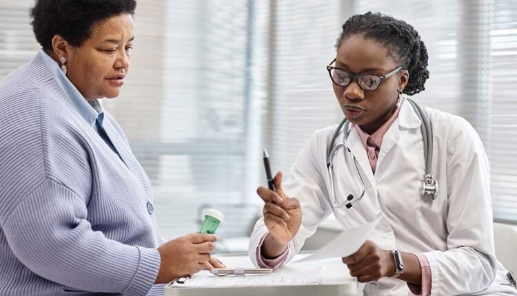 Expert advises diabetes patients to consult endocrinologists