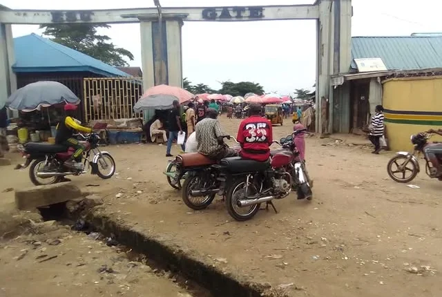 FCT traders seek temporary access roads amid construction challenges