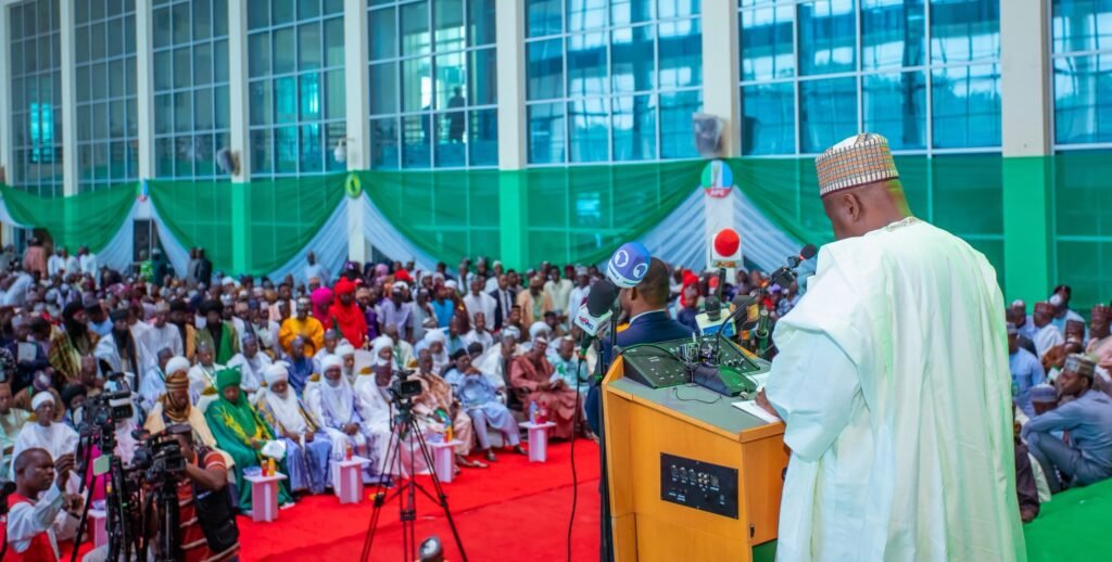 Gov Inuwa Yahaya Inaugurates State Executive Council; Swears -in Head of Civil Service, Commissioners, Special Advisers, Perm- Sec