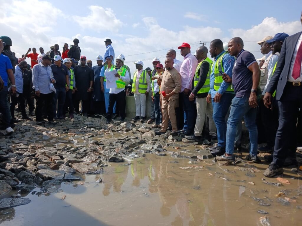 FG mulls review of Benin-Asaba highway concession over poor handling