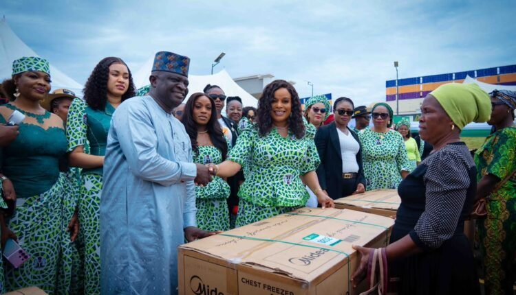 Presidency, RHI empower 500 Anambra women with business equipment