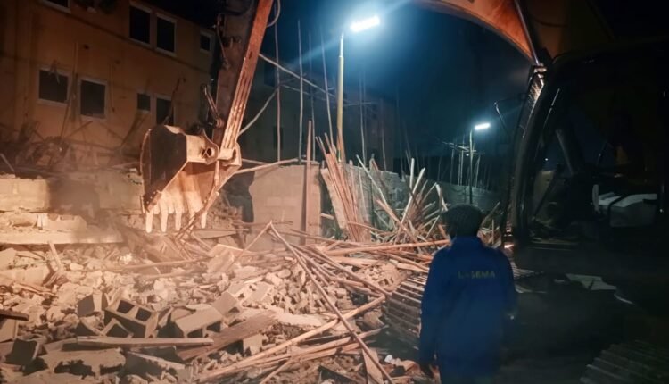 LASEMA rescues 3, confirms 1 dead in Lagos collapse