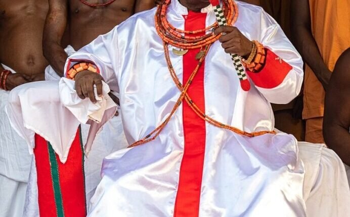 Okpebholo congratulates Oba of Benin on 10th coronation anniversary